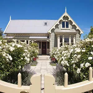 lilac-rose-boutique-bed-and-breakfast.top-hotels-christchurch.com/